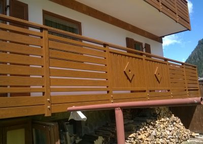 PARAPETTI_BALCONE_RINGHIERE_POGGIOLI_ALLUMINIO_CLASSICO_ASSI_ORIZZONTALI_DECORO_DIETRE_SRL