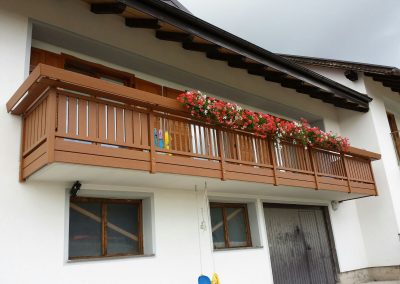 PARAPETTI_BALCONE_RINGHIERE_POGGIOLI_ALLUMINIO_CLASSICO_ASSI_VERTICALI_FIORIER_DIETRE_SRL