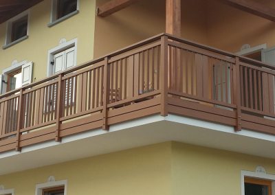 PARAPETTI_BALCONE_RINGHIERE_POGGIOLI_ALLUMINIO_CLASSICO_PALETTI_TRENTINA_DIETRE_SRL