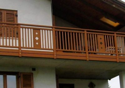 PARAPETTI_BALCONE_RINGHIERE_POGGIOLI_ALLUMINIO_CLASSICO_PALETTI_TRENTINA_DECORO_DIETRE_SRL