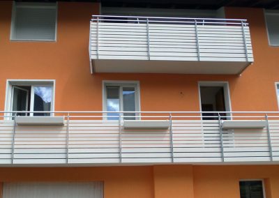 PARAPETTI_BALCONE_ALLUMINIO_TECNOLOGICO_ACCIAIO_INOX_FIORIERA_DIETRE_SRL