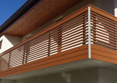 PARAPETTI_BALCONE_ALLUMINIO_TECNOLOGICO_LISTELLI_ORIZZONTALI_DIETRE_SRL