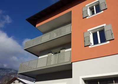 PARAPETTI_BALCONE_ALLUMINIO_TECNOLOGICO_LISTELLI_ORIZZONTALI_DIETRE_SRL