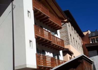 Trentino | Balconi in alluminio effetto legno