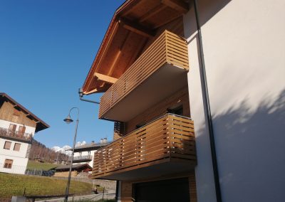 Trentino | Parapetti moderni con elementi decorativi