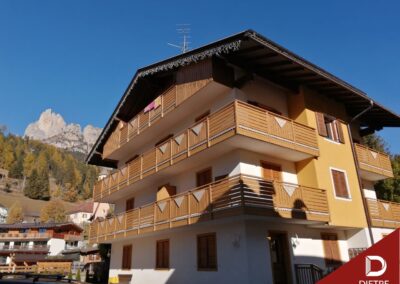 Trentino | Parapetti con decori triangolari personalizzati