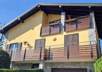 parapetto in alluminio effetto legno lombardia dietre srl